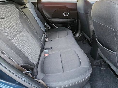 Used 2019 Kia Soul + FWD image 18