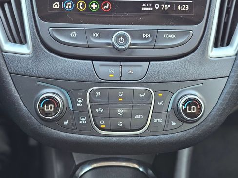 Used 2023 Chevrolet Malibu LT FWD image 13