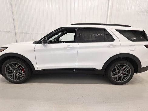 New 2026 Ford Explorer ST w/ Sun And Sound Package image 5