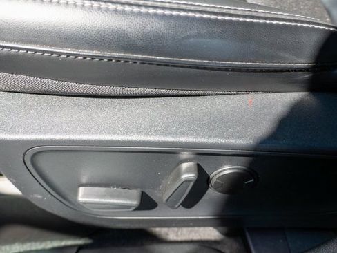 Used 2025 Ford Escape SE FWD image 20