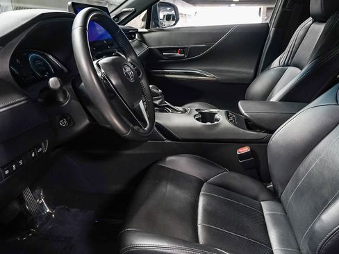 Certified 2024 Toyota Venza Limited AWD/4WD image 21