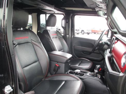 Used 2021 Jeep Wrangler Unlimited Rubicon w/ Xtreme Recon 35" Tire Package image 24