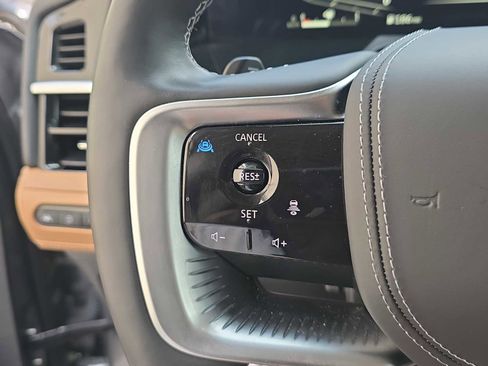 Certified 2025 INFINITI QX80 Sensory image 23