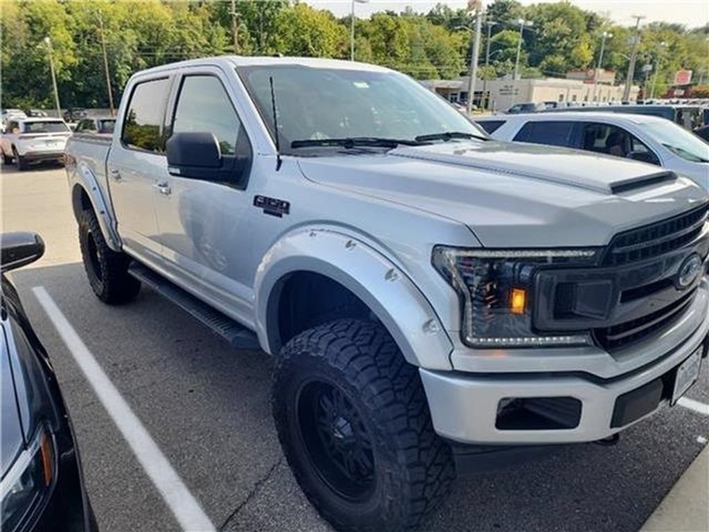 Used 2018 Ford F150 XLT w/ Equipment Group 302A Luxury AWD/4WD image 4