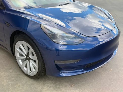 Used 2023 Tesla Model 3 Standard Range RWD image 5