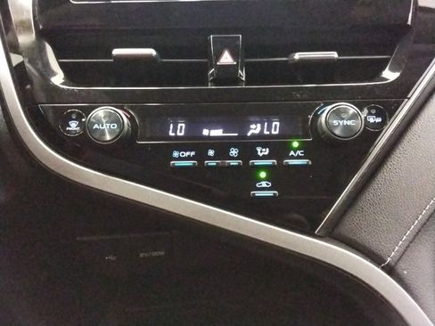 Used 2024 Toyota Camry SE image 66