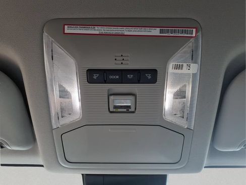 Used 2023 Toyota RAV4 LE AWD/4WD image 20