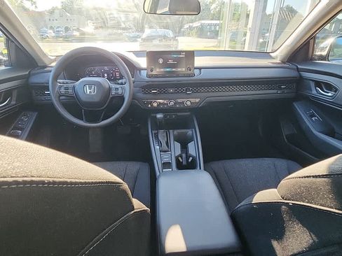 Used 2025 Honda Accord SE image 13
