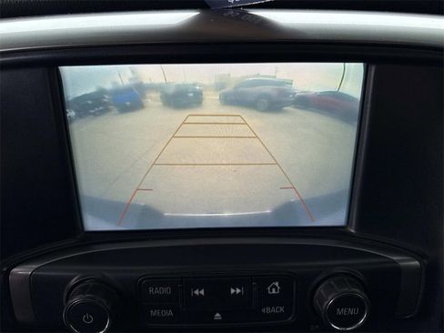 Used 2018 Chevrolet Silverado 1500 LT image 17