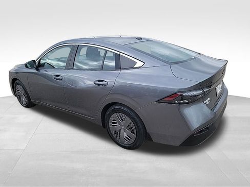 Used 2026 Nissan Sentra SV w/ Floor Mat Package image 14