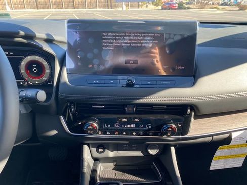 New 2026 Nissan Rogue Platinum w/ Platinum Premium Package image 18