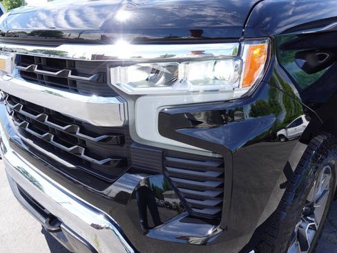 Used 2023 Chevrolet Silverado 1500 LT AWD/4WD image 56