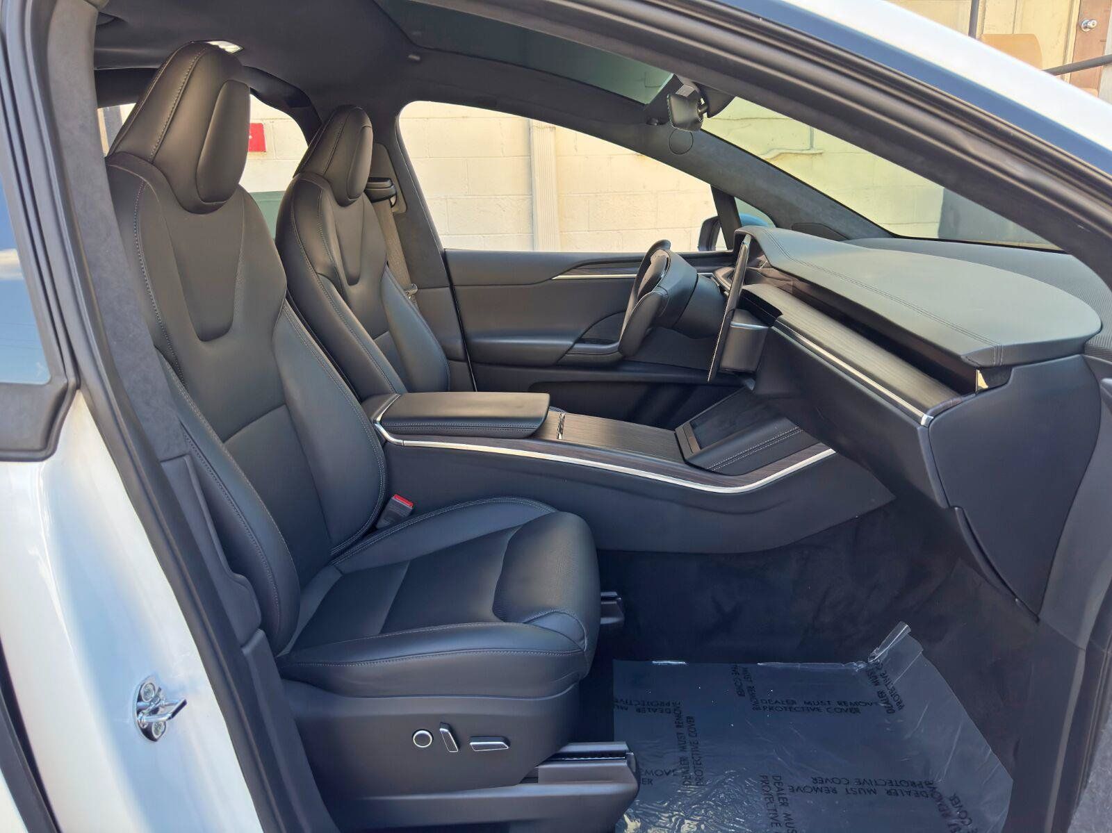 Used 2024 Tesla Model X AWD/4WD image 15
