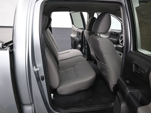 Certified 2022 Toyota Tacoma SR image 27