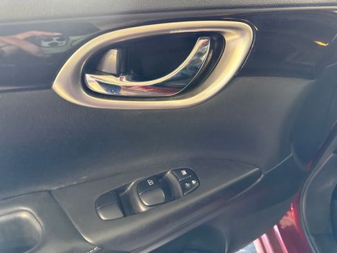 Used 2019 Nissan Sentra SV w/ Special Edition Package FWD image 20
