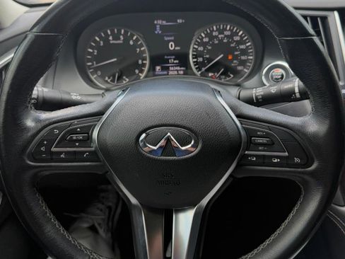 Used 2018 INFINITI Q50 Luxe w/ Sensory Package (Luxe) RWD image 15