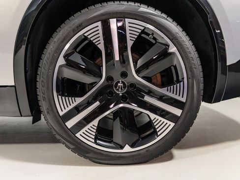 New 2025 Maserati Grecale Folgore image 12