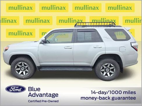 Used 2021 Toyota 4Runner TRD Off-Road AWD/4WD image 12