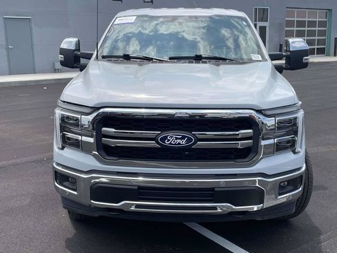 Used 2025 Ford F150 Lariat w/ Equipment Group 501A Mid AWD/4WD image 8