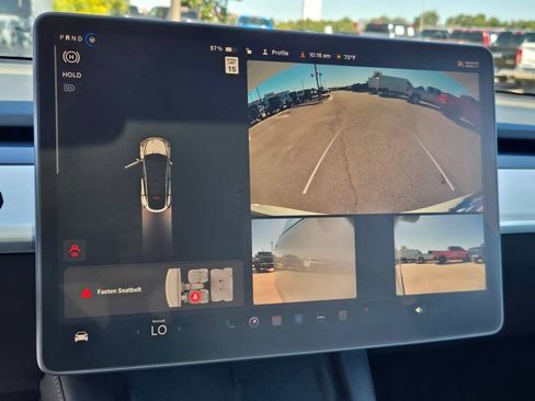 Used 2022 Tesla Model Y Performance AWD/4WD image 16