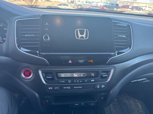 Used 2025 Honda Ridgeline TrailSport image 13