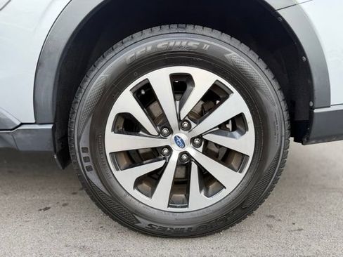 Used 2021 Subaru Outback Premium AWD/4WD image 27