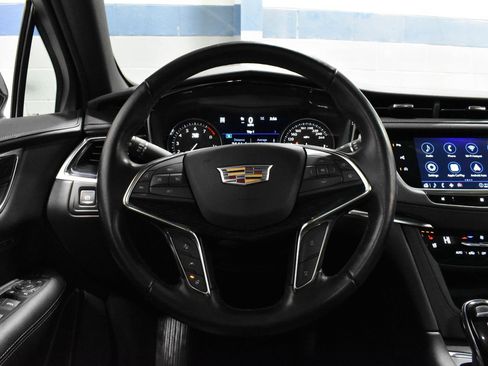 Used 2021 Cadillac XT5 Premium Luxury image 7