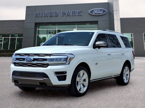 Used 2024 Ford Expedition King Ranch AWD/4WD image 3