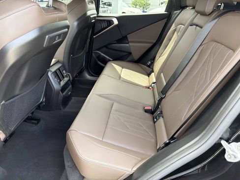 Used 2025 BMW X3 xDrive30i w/ Convenience Package AWD/4WD image 12