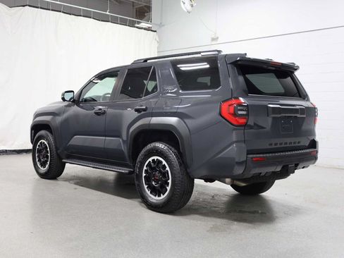Used 2025 Toyota 4Runner TRD Off-Road Premium AWD/4WD image 3