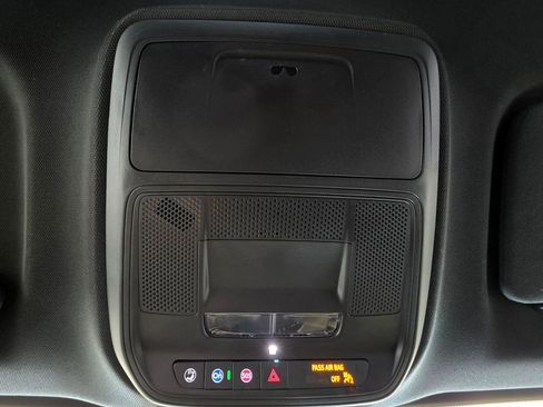 Used 2026 Chevrolet Traverse LT AWD/4WD image 53