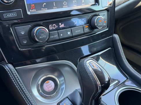 Used 2016 Nissan Maxima Platinum image 22