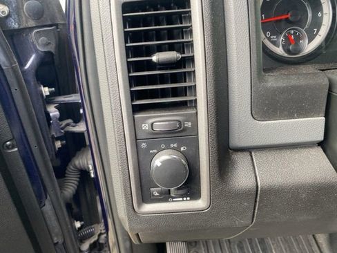 Used 2019 RAM 1500 Tradesman RWD image 23