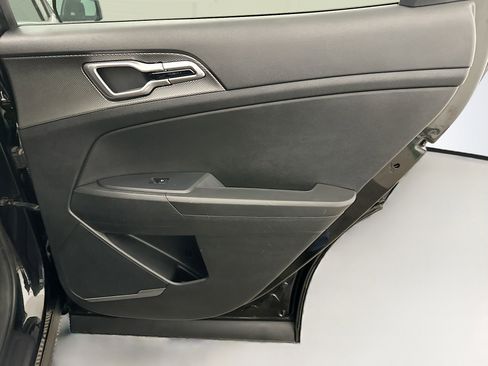 Used 2024 Kia Sportage LX image 30