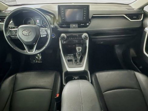 Used 2019 Toyota RAV4 XLE Premium image 15