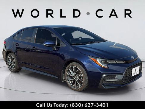 Used 2021 Toyota Corolla SE FWD image 2
