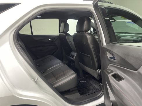 Used 2022 Chevrolet Equinox RS w/ LPO, Floor Liner Package image 21