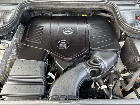 Used 2026 Mercedes-Benz GLE 450e 4MATIC image 17