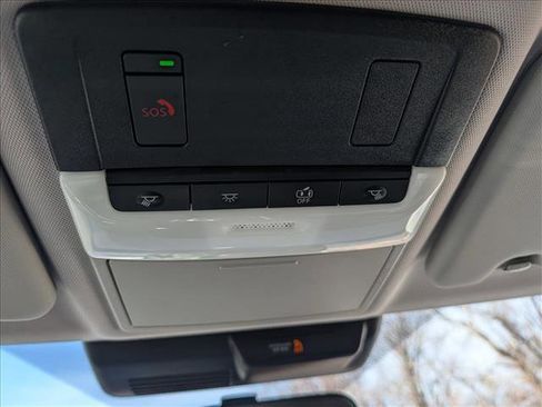 Used 2024 Mitsubishi Outlander SE image 36