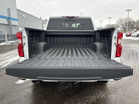 Certified 2023 Chevrolet Silverado 1500 High Country w/ Technology Package image 26