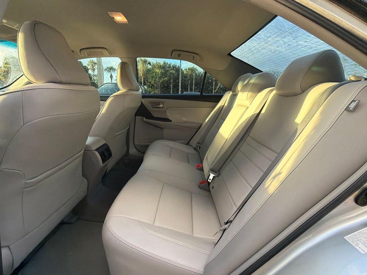 Used 2017 Toyota Camry XLE FWD image 7