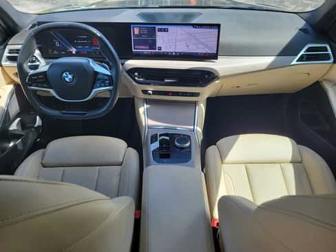 Used 2025 BMW 330i Sedan w/ Convenience Package image 10