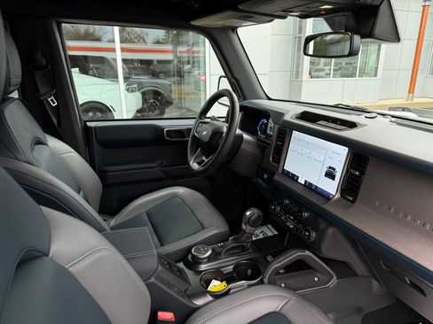 Used 2024 Ford Bronco Outer Banks AWD/4WD image 27