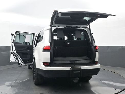 Used 2024 Lexus GX 550 550 Luxury w/ Accessory Package (31) image 37