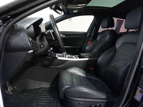 Used 2021 Kia Stinger GT2 image 13