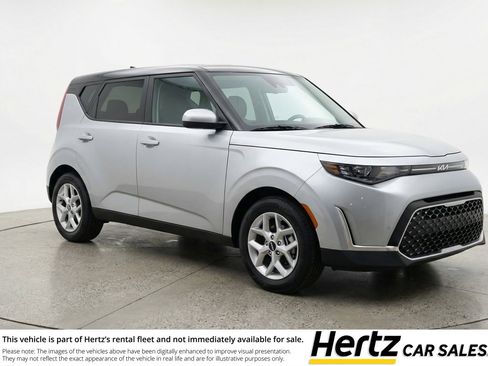 Used 2025 Kia Soul LX w/ LX Technology Package image 1