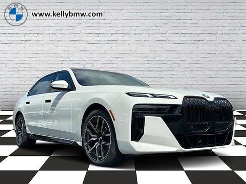 Used 2023 BMW 760i xDrive AWD/4WD image 1