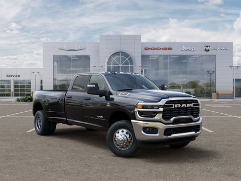New 2026 RAM 3500 Big Horn AWD/4WD image 5
