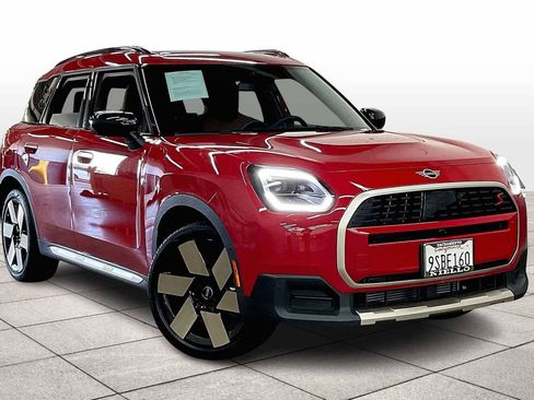Used 2025 MINI Cooper Countryman S image 2
