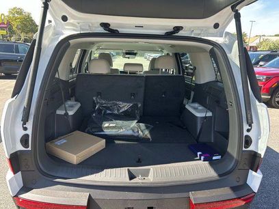 New 2026 Hyundai Santa Fe SE